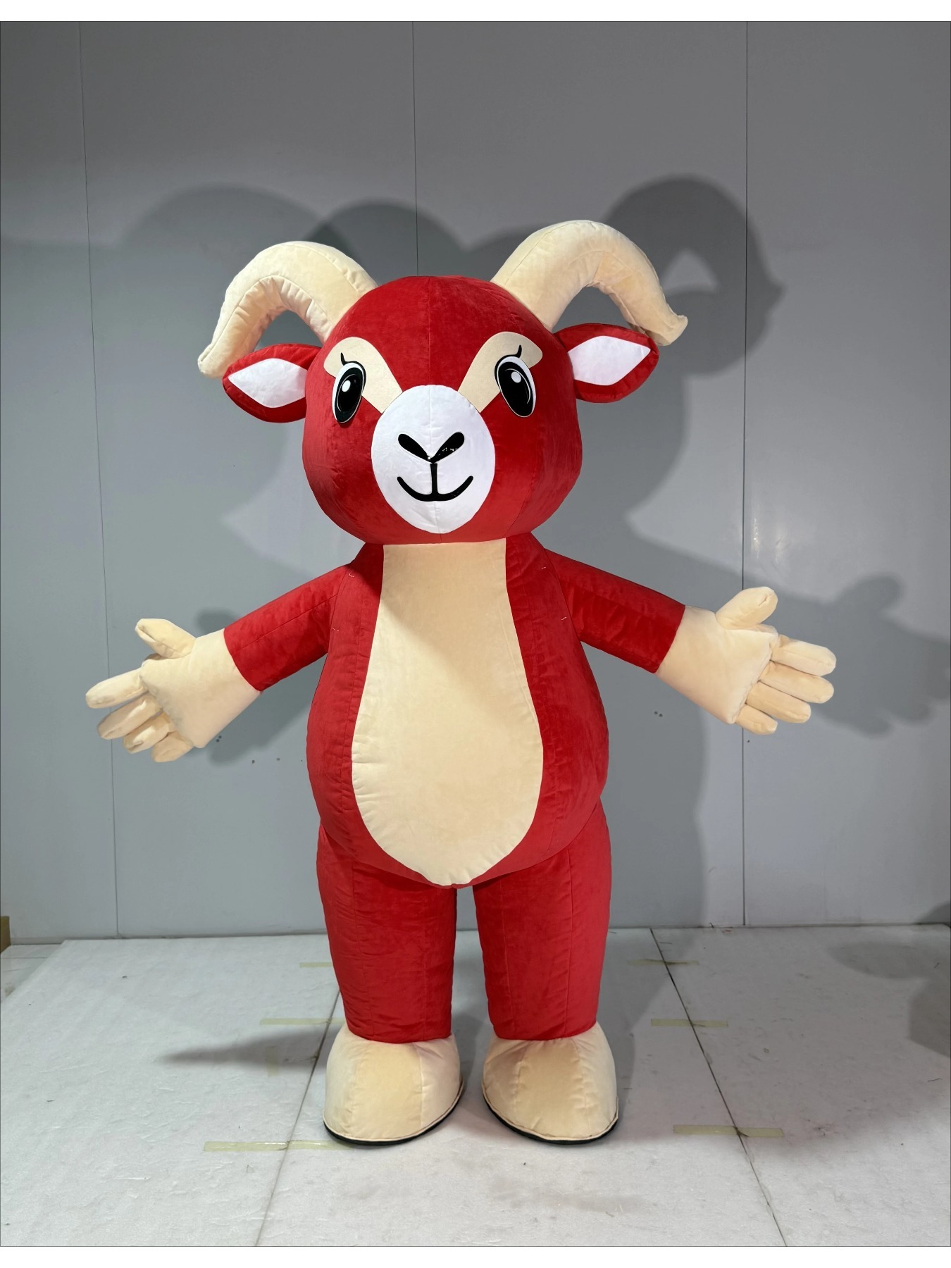 Costume de mascotte chèvre rou - Chargers avis et prix